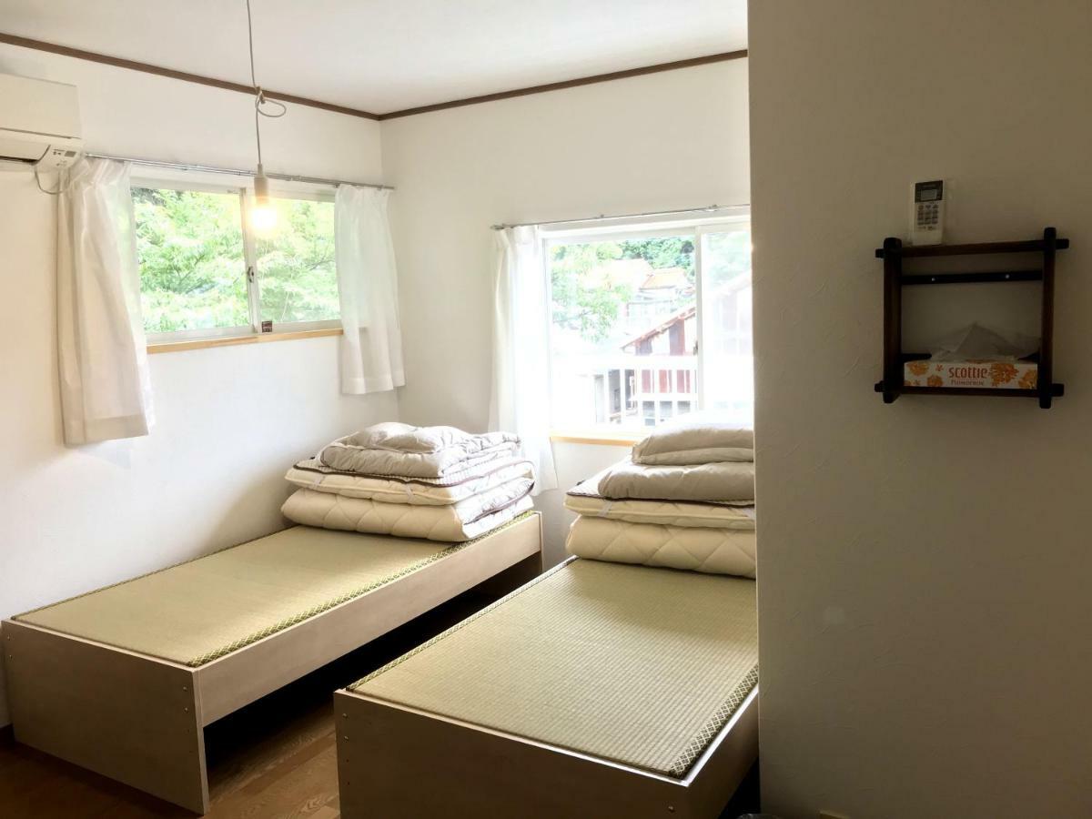 مبيت وإفطار Tsushima White House المظهر الخارجي الصورة