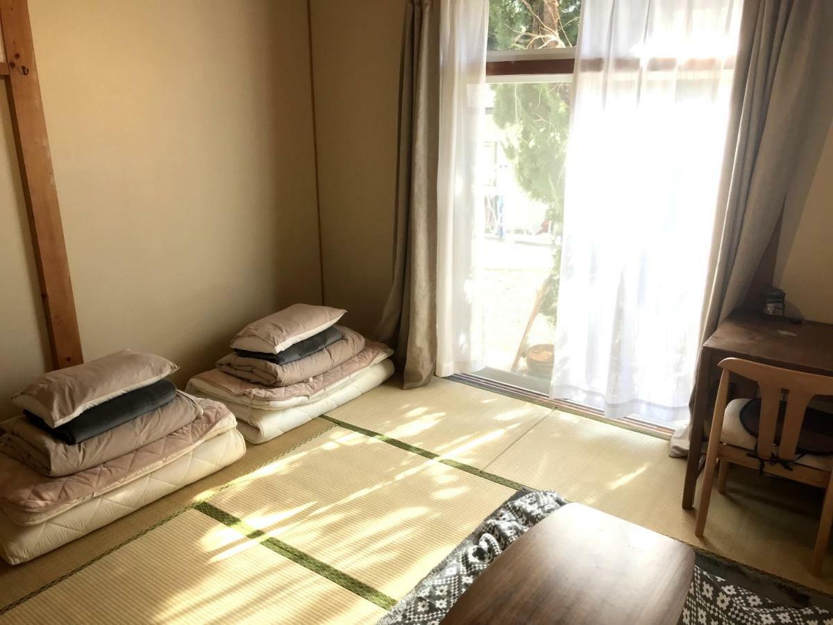 مبيت وإفطار Tsushima White House المظهر الخارجي الصورة